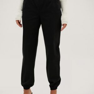 Jildrae x NA-KD Ruched Pocket Chino Pants